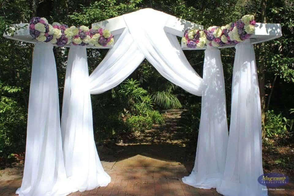 Ceremony decor outside at the Hilltop Orange Park