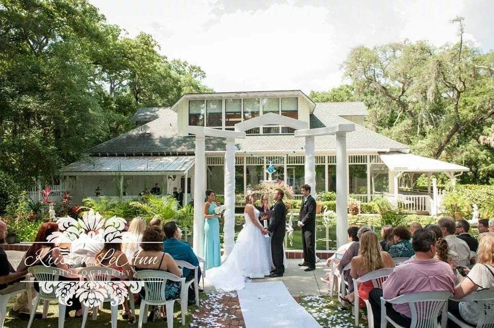Wedding ceremony space at the Hilltop Orange Park
