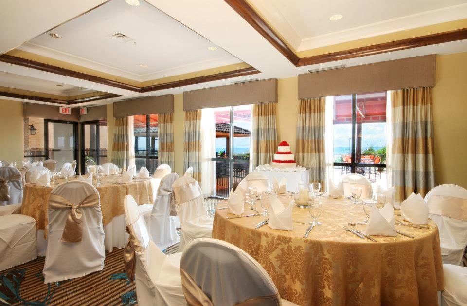 ocean views at the Hampon Inn Jax Beach wedding venue