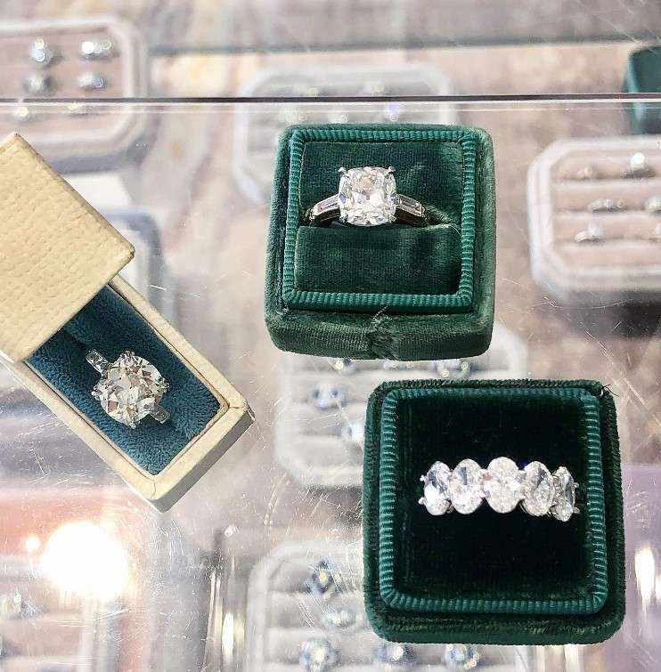 Jeweler – Miriums