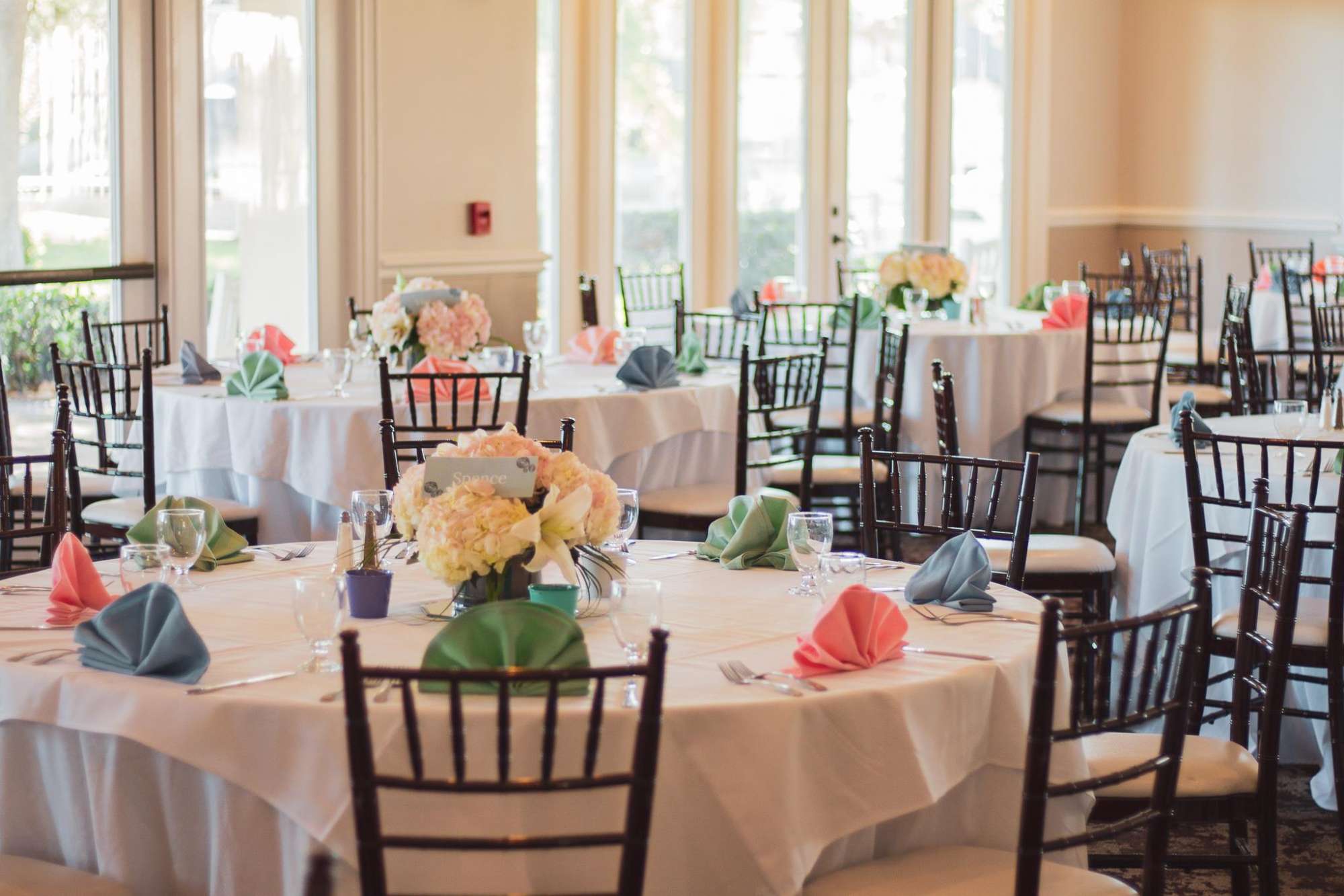Queen’s Harbor _ Premier Bride Jacksonville 8 Queen's Harbour & Yacht Club table decor for a wedding
