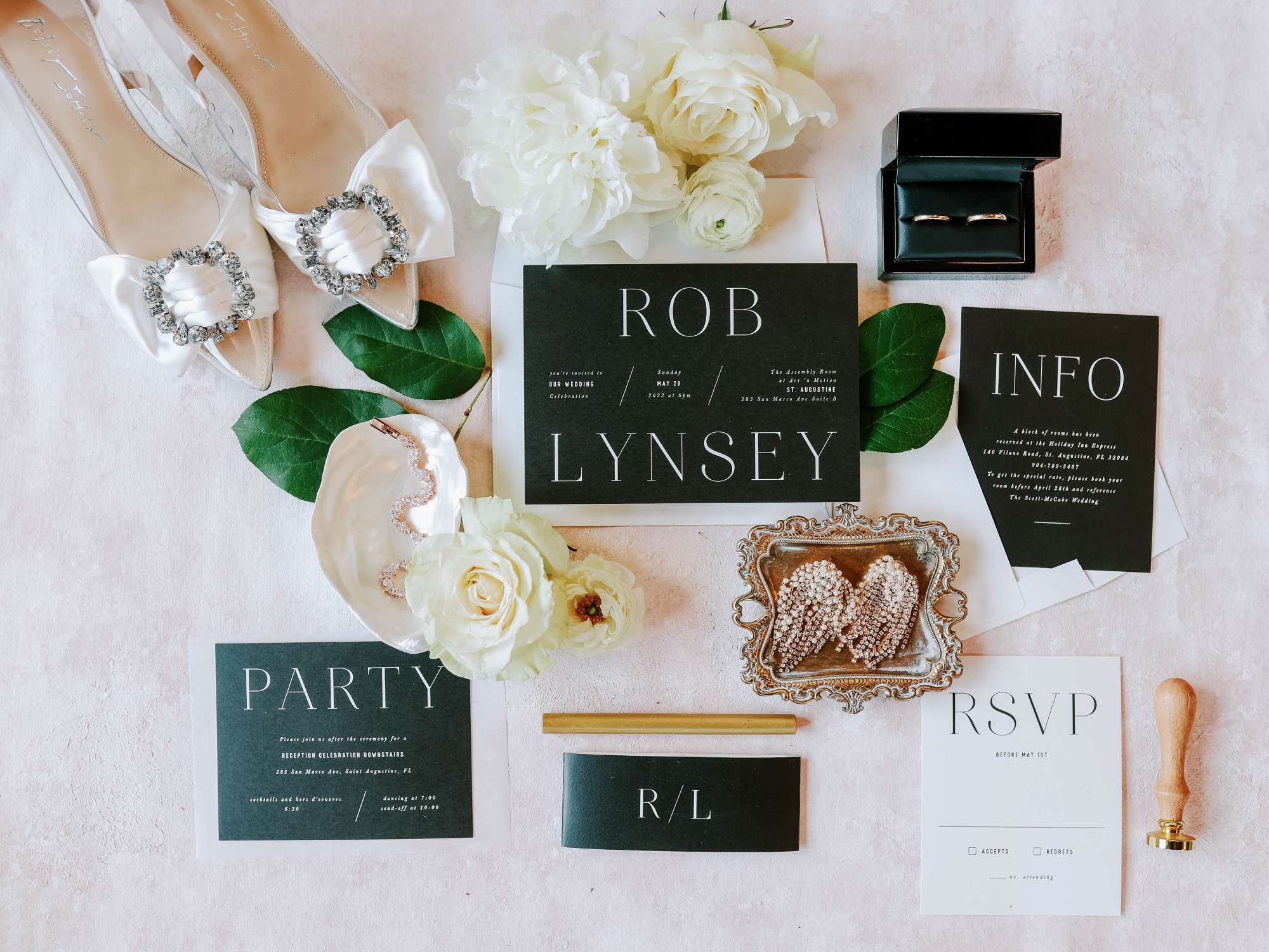 capturedbylauphotographyllc.Lynsey&RobAssemblyroomwedding (1)