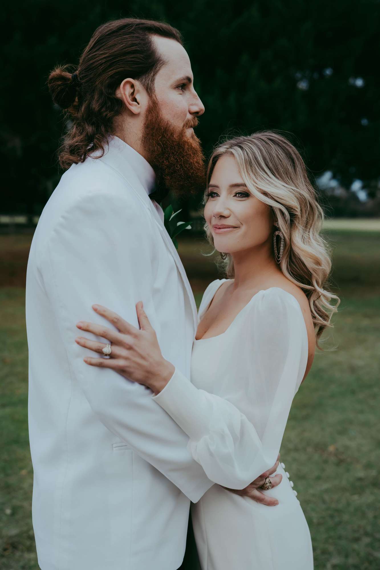 Brides wedding hair down style Updos for I Dos