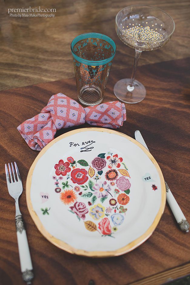 Outdoor wedding reception table setting