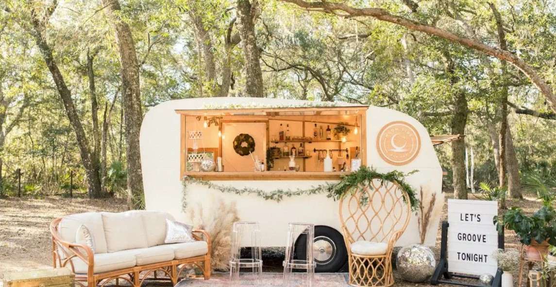 Bar Tending – Moon Tide Bar Car Moon Tide Bar Car