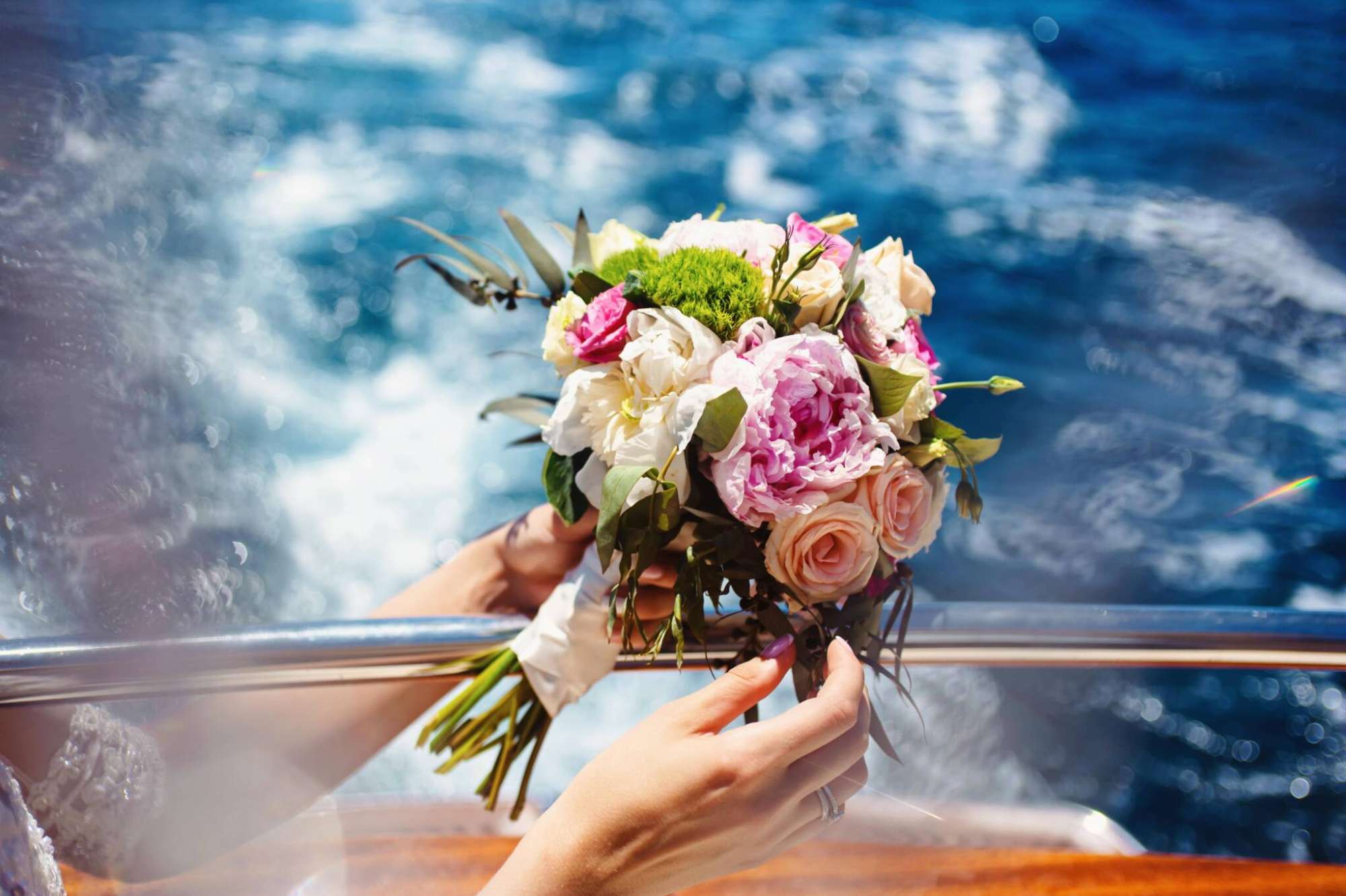 brides bouquet on the st augustine sailboat