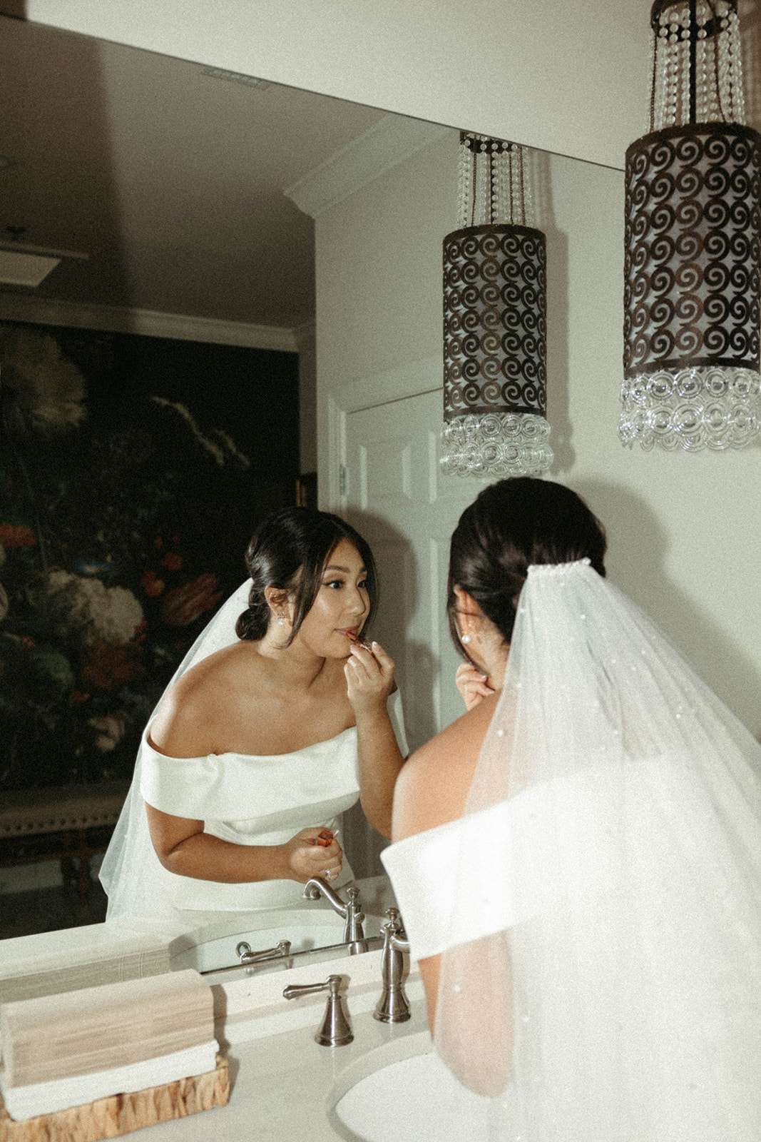 Curl Wink Blush Bride