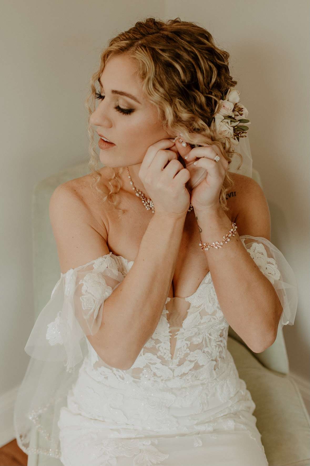 Curl Wink Blush Bride- Premier Bride of the 904