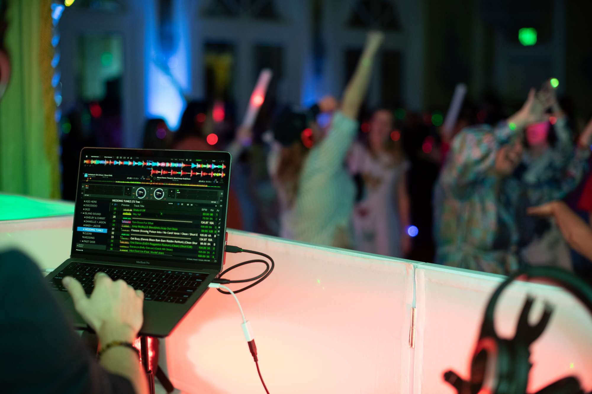 What the DJ's at Island Sound see