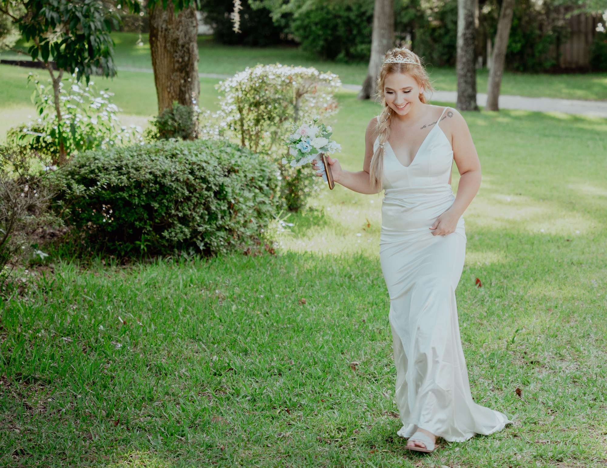 Bride on her wedding day - Chez Entertainment - Premier Bride 904