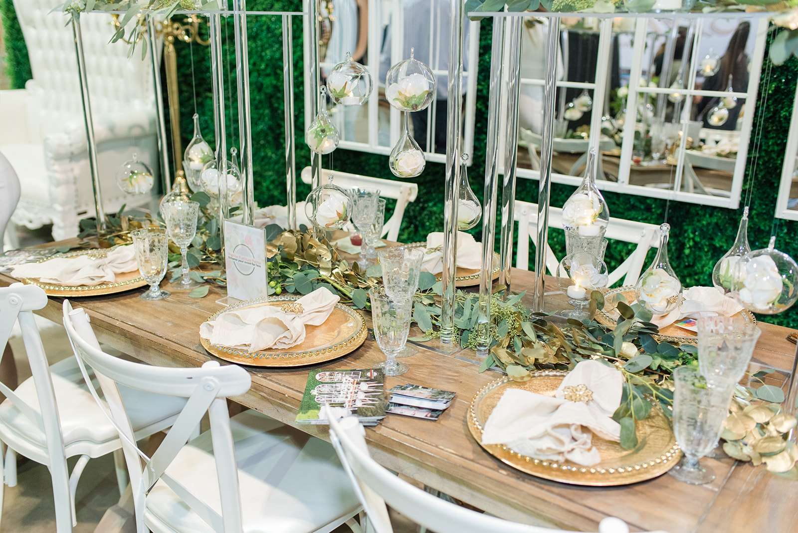 Top 10 Reasons to be a Vendor at the Premier Bride Expo