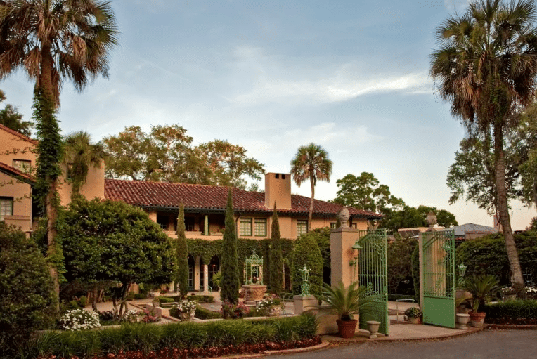 Best Hotel Wedding Venues in the 904