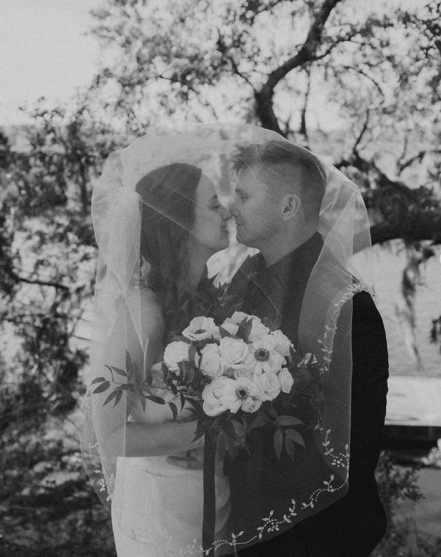 Caroline Pierce Photography Best Wedding Photographer in the 904 Best Wedding Photographers in the 904 by Premier Bride