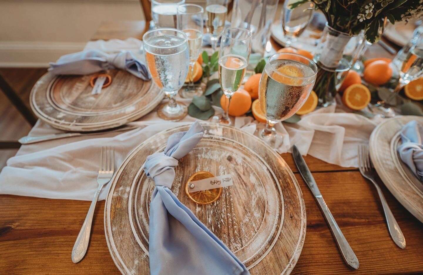 A pinto affair wedding planner – citrus table decor A pinto affair wedding planner - citrus table decor