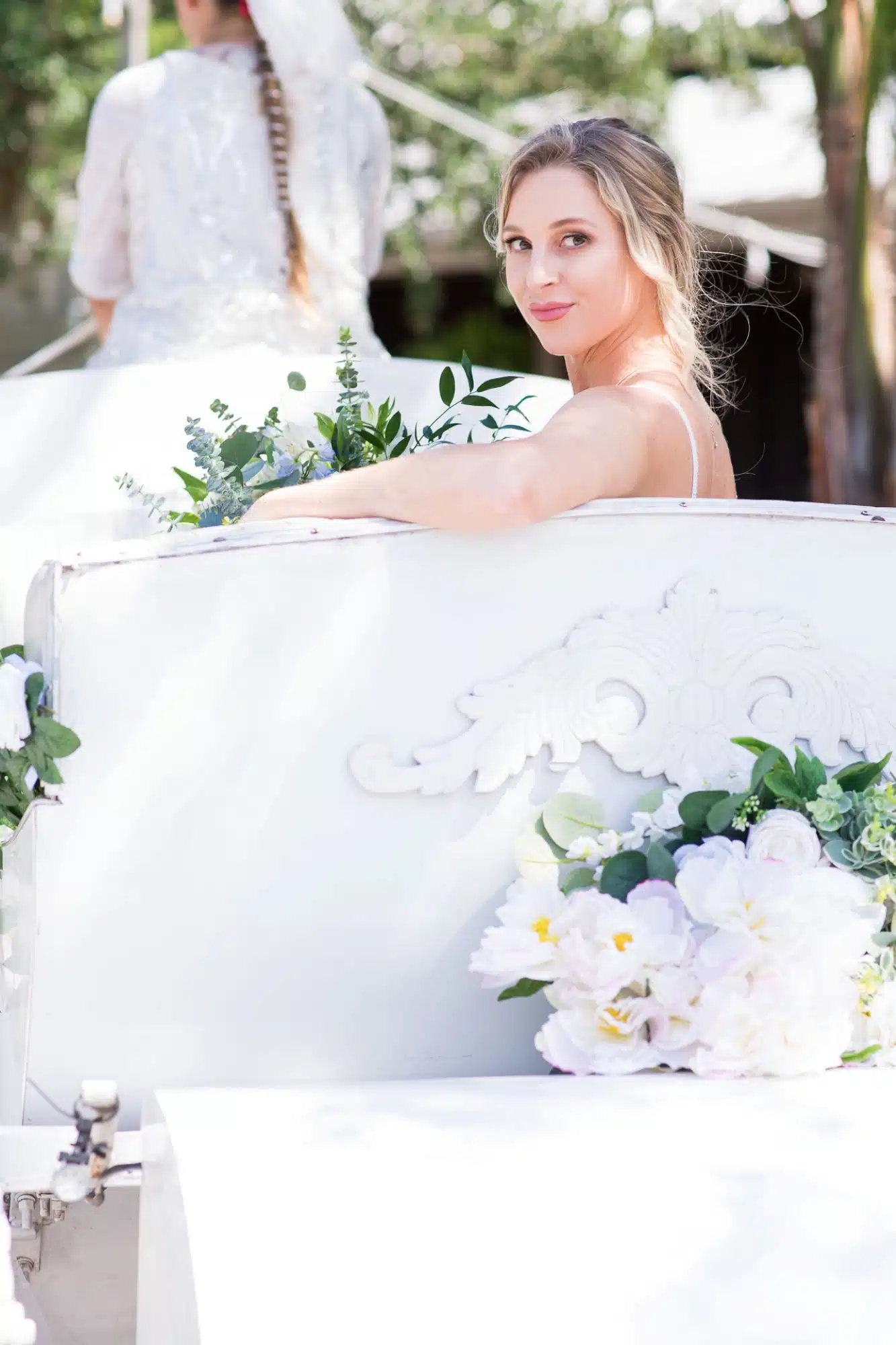 Callahan Nassau Florida Bride in horse carriage from pinto carriage works Bethany Walther Photography Callahan Nassau Florida Bride in horse carriage from pinto carriage works Bethany Walter Photography