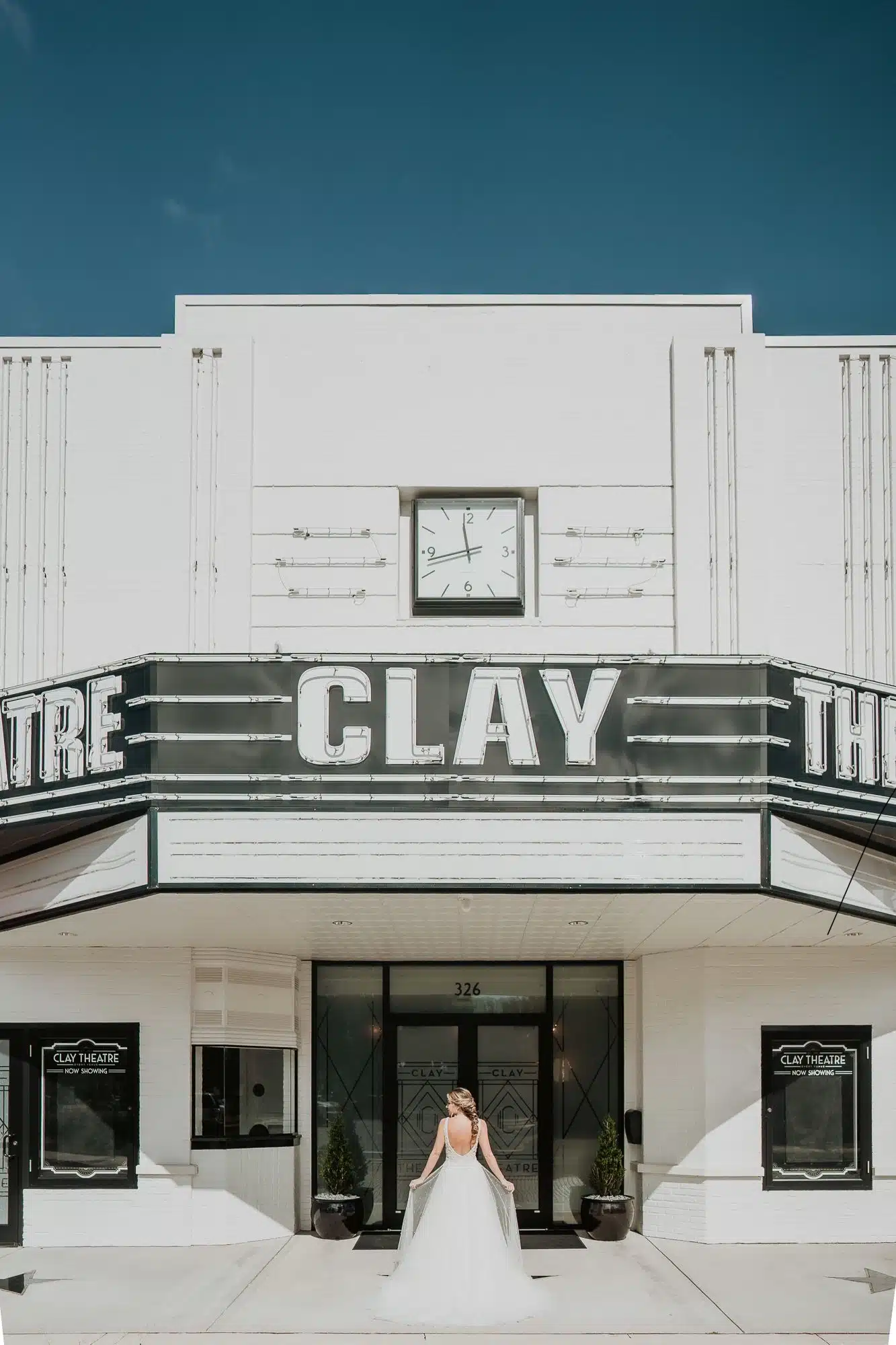 clay country bride at the Clay Theatre NS Photobook Wedding Premier Bride clay country bride at the Clay Theatre NS Photobook Wedding Premier Bride