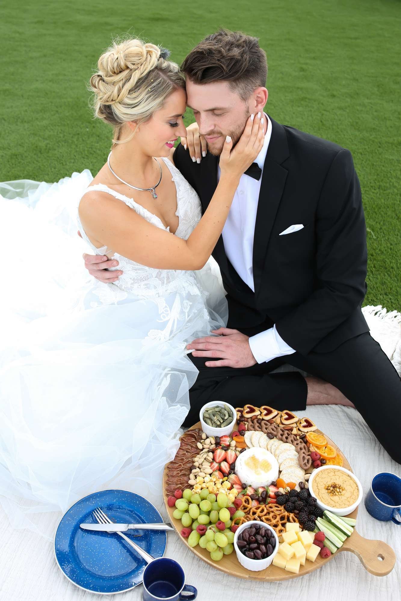 ©becphotography_pb_fashion_picnicfortwo_130 Picnic Wedding Decor